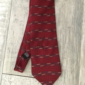 Neo by Bill Blass Red Silk Tie